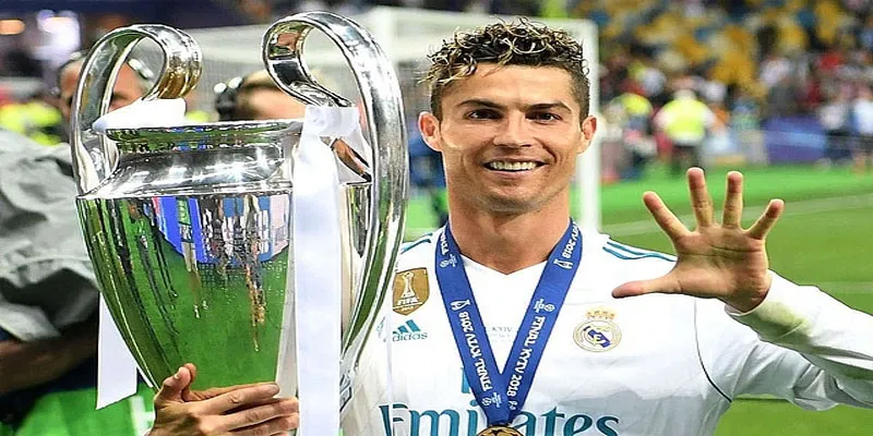 Cristiano Ronaldo (Manchester United sang Real Madrid)